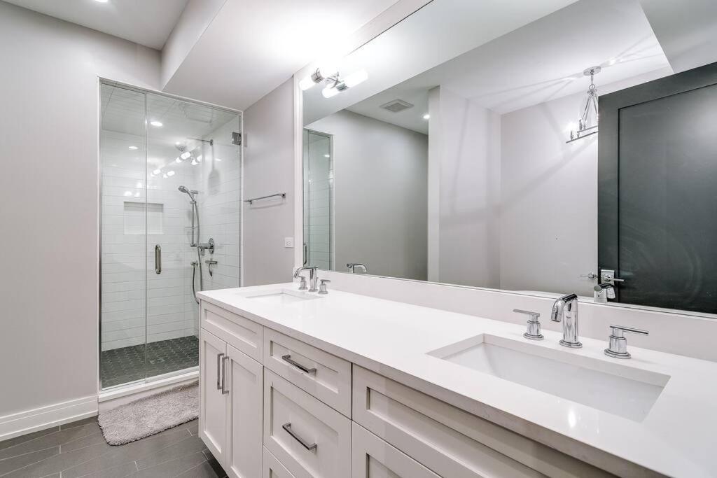 Immaculate Brand New Condo Downtown Chicago Exterior foto