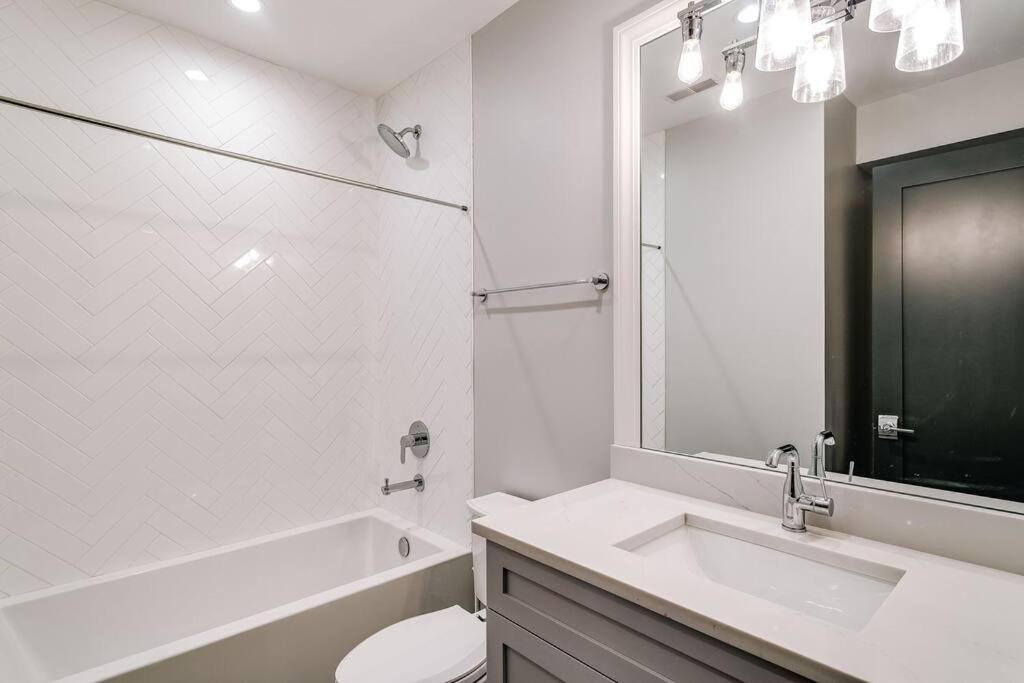 Immaculate Brand New Condo Downtown Chicago Exterior foto